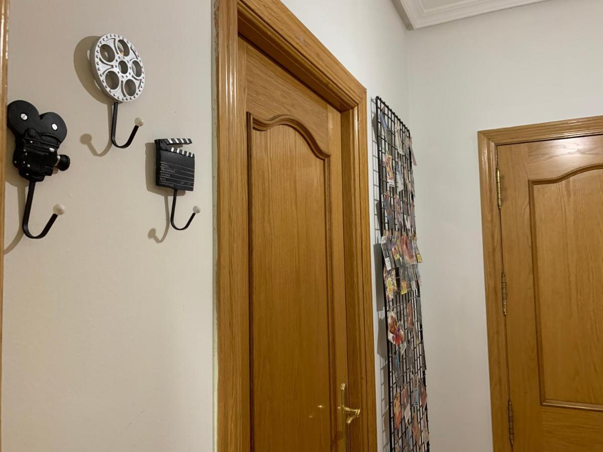 Hoster Cinema Verona Tomelloso Buitenkant foto